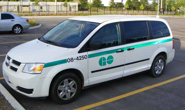 GO Transit Dodge MPV 08-4250